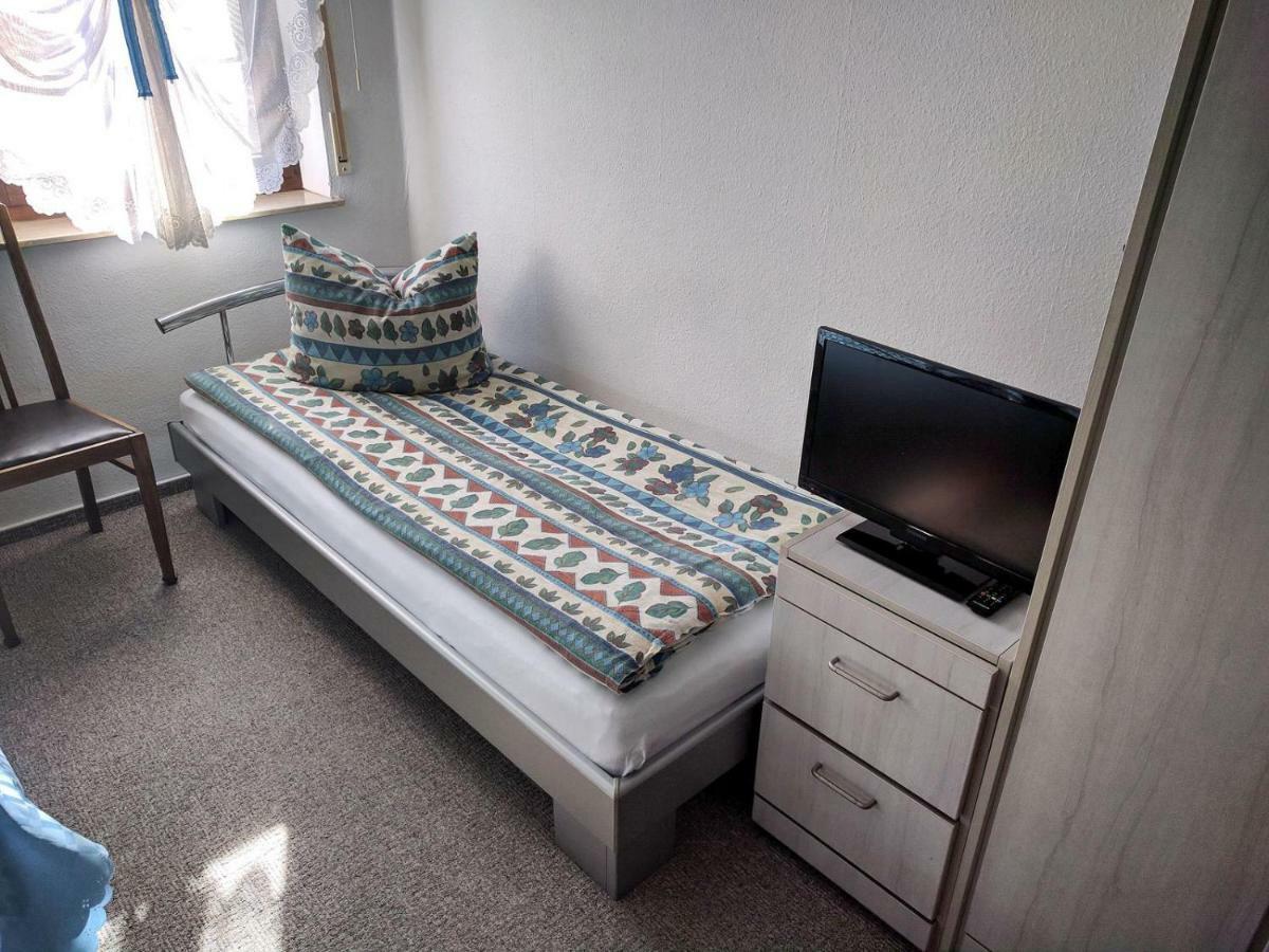 Ferienwohnung Mit Terrasse Грима Екстериор снимка
